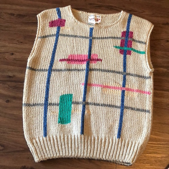 Vintage Sweaters - Vintage Hand Knitted LICORICE  Sleeveless Sweater Scoop Neck Size Large L
